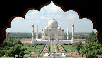 Taj Mahal - Symbol of Love